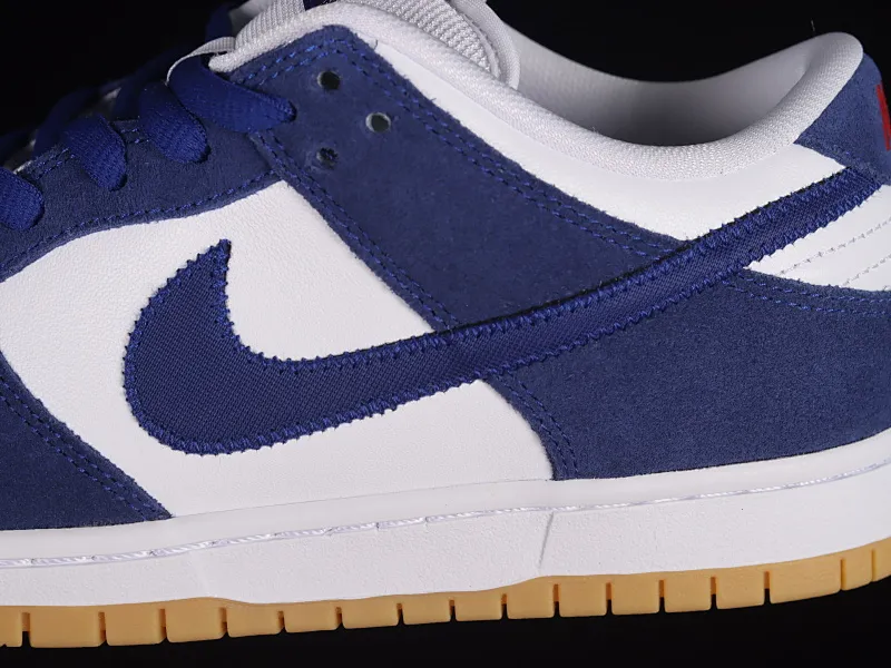 All Categories Nk SB Dunk Series Nk SB Dunk Low Low-top Sneakers M Version Pure Original Nk SB Dunk Low White Blue Los Angeles Dodgers SB Smashing Backboard Fashion Casual Sneakers DO9395-400